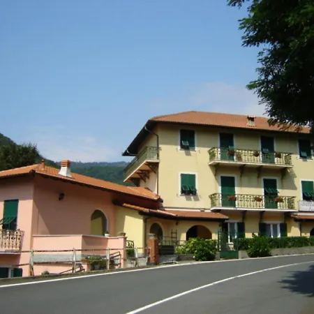 Fado '78 Hotell 2*